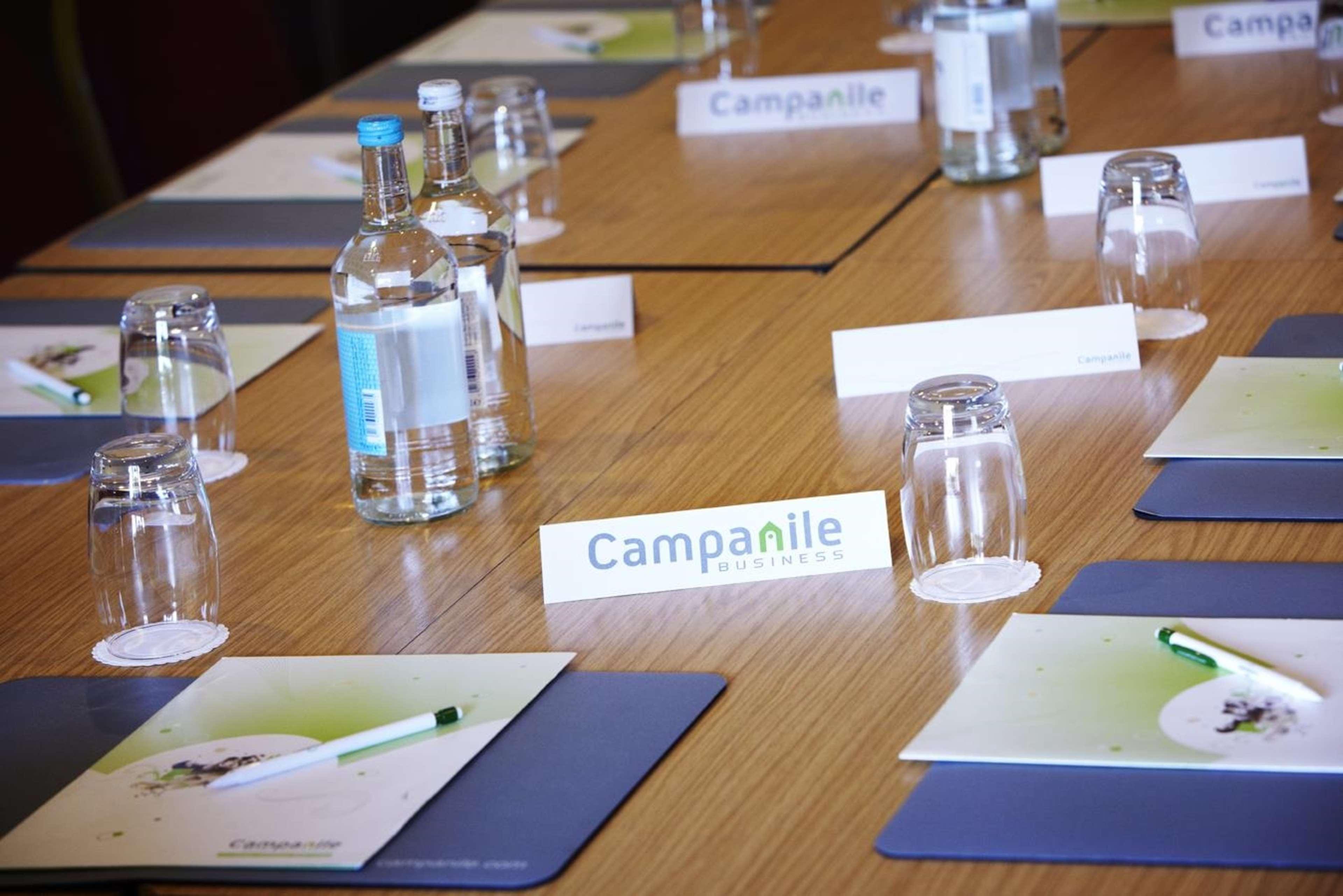 Campanile Hotel Cardiff Eksteriør billede